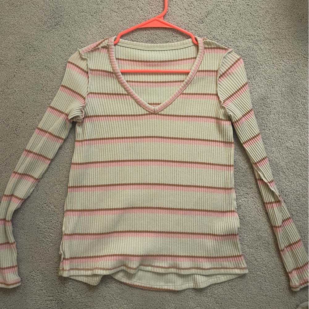American Eagle top